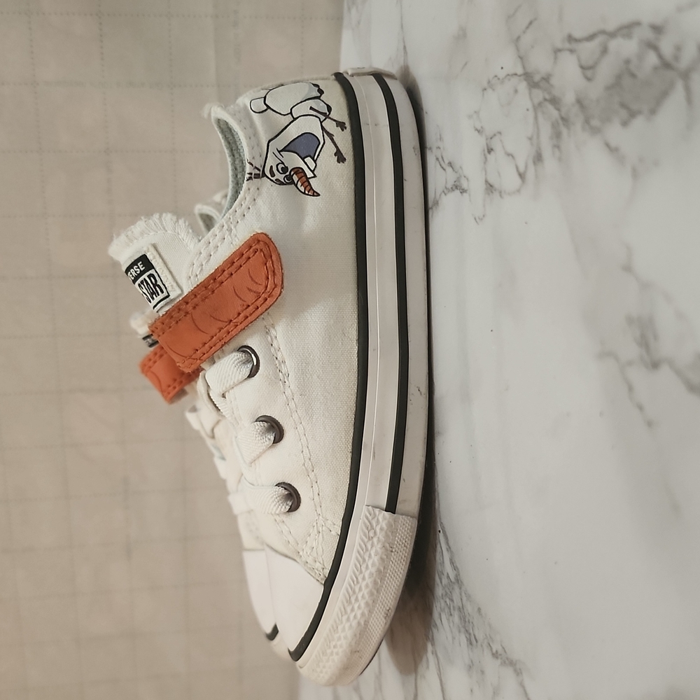 Olaf (Ice Age) Converse Chuck Taylor's. Toddler Size 10